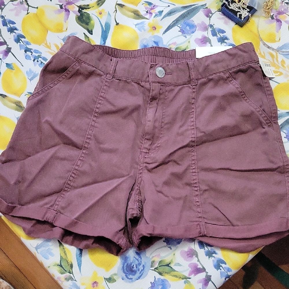 Maurices Women's Burgundy Shorts NWT  M